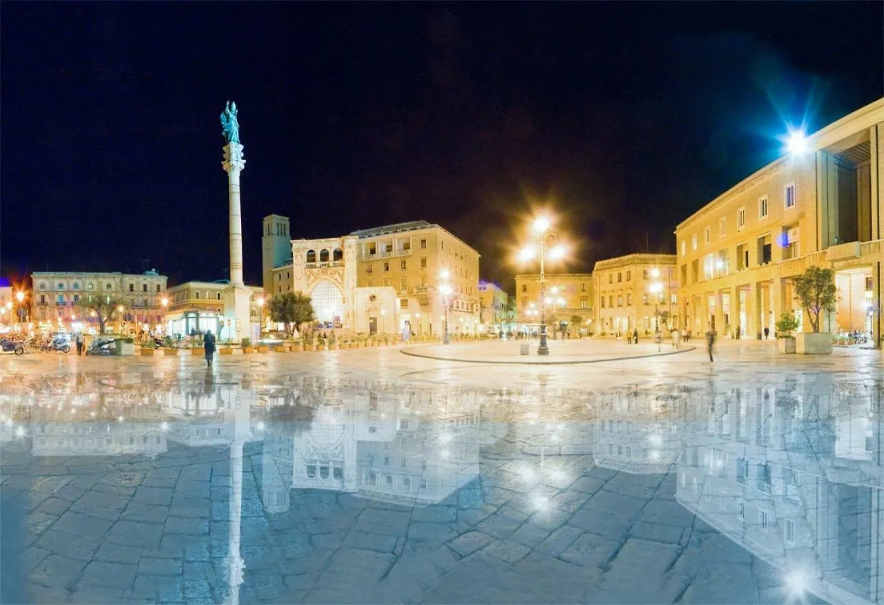 Cat'S Room Lecce Italy
